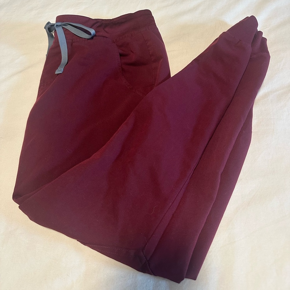 Figs Women's Burgundy Jogger Pants